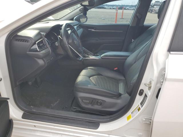 4T1B11HKXKU842787 - 2019 TOYOTA CAMRY L WHITE photo 7