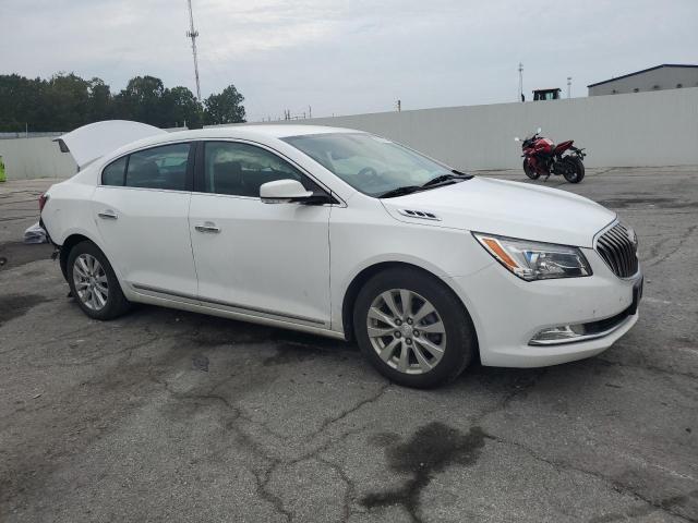 1G4GB5GR8FF240876 - 2015 BUICK LACROSSE WHITE photo 4
