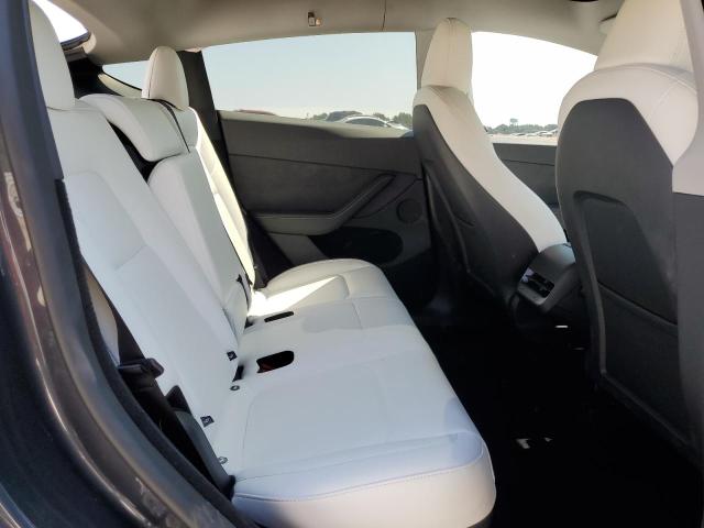 7SAYGDEDXSA353805 - 2025 TESLA MODEL Y GRAY photo 10