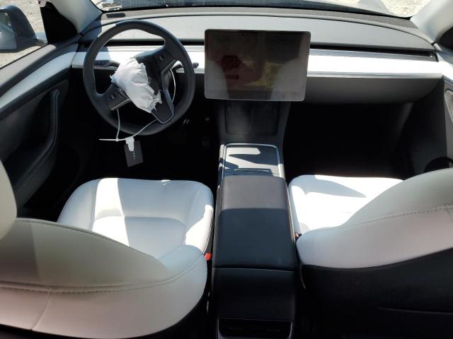 7SAYGDEDXSA353805 - 2025 TESLA MODEL Y GRAY photo 8