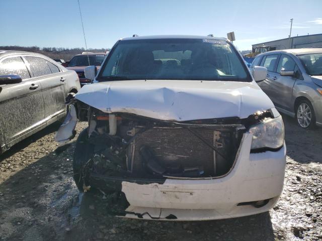 2A4RR5D16AR346424 - 2010 CHRYSLER TOWN & COU TOURING WHITE photo 5