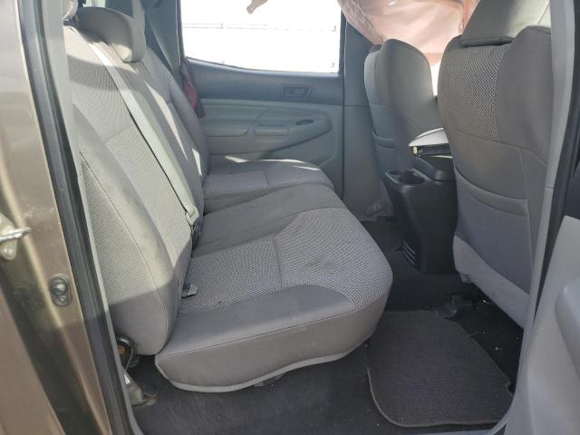 5TFLU4EN9FX116388 - 2015 TOYOTA TACOMA DOUBLE CAB BROWN photo 10