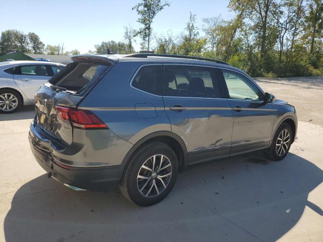3VV2B7AX4KM025637 - 2019 VOLKSWAGEN TIGUAN SE GRAY photo 3