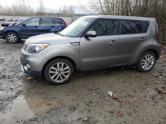 KNDJP3A57J7539929 - 2018 KIA SOUL + GRAY photo 1