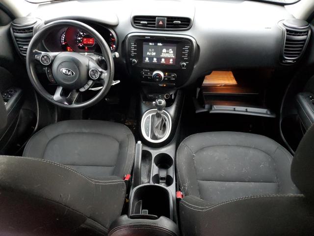 KNDJP3A57J7539929 - 2018 KIA SOUL + GRAY photo 8