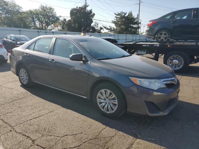 4T4BF1FK4CR235506 - 2012 TOYOTA CAMRY BASE GRAY photo 4
