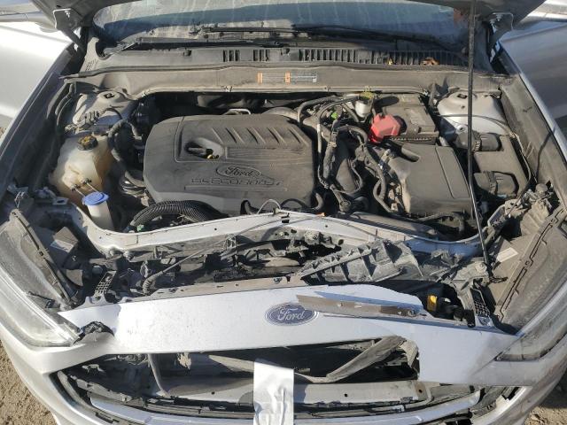 3FA6P0HD5HR405477 - 2017 FORD FUSION SE SILVER photo 11