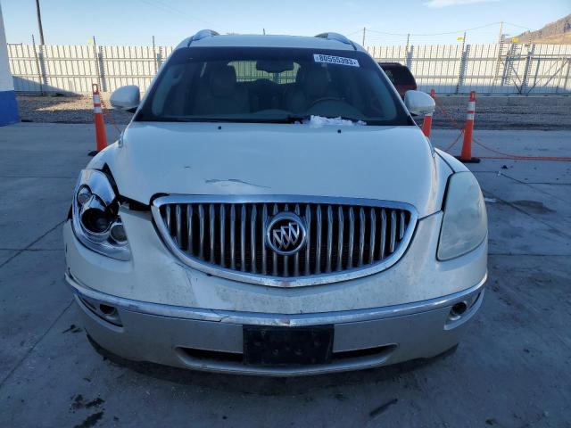 5GAKVCED6BJ156257 - 2011 BUICK ENCLAVE CXL WHITE photo 5