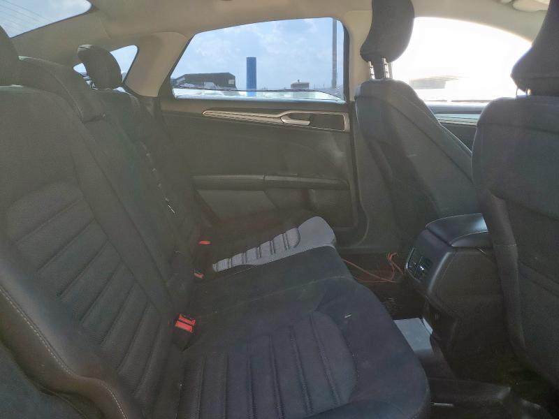 3FA6P0HD2JR217988 - 2018 FORD FUSION SE Qara foto 10