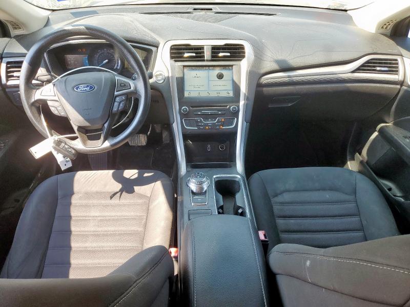 3FA6P0HD2JR217988 - 2018 FORD FUSION SE Qara foto 8