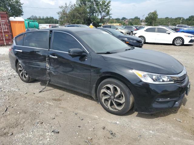 1HGCR2F81HA143767 - 2017 HONDA ACCORD EXL BLACK photo 4