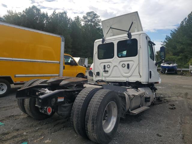 3AKBHSDV6NSNN8490 - 2022 FREIGHTLINER CASCADIA 1 WHITE photo 4