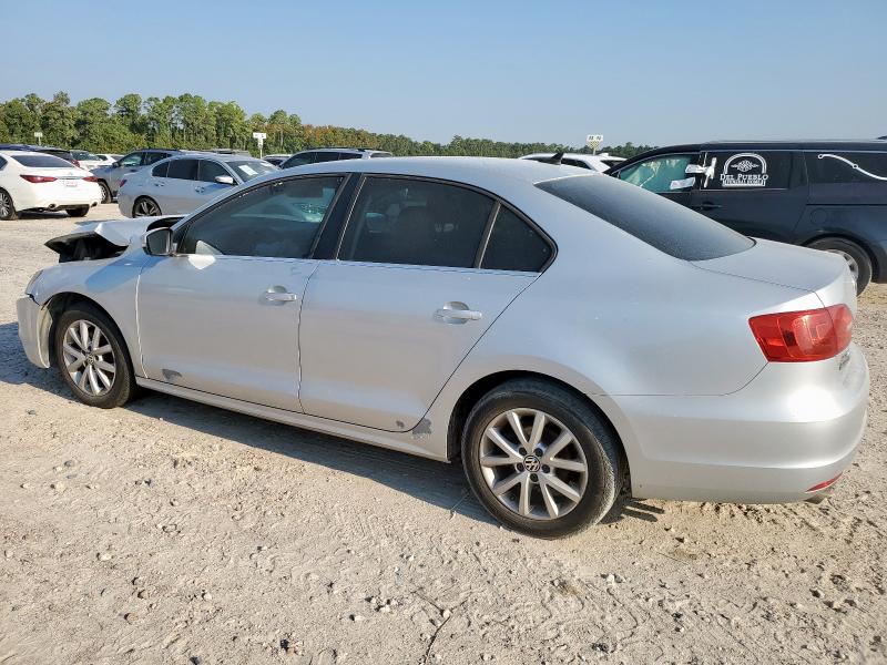 3VWDX7AJ0DM392751 - 2013 VOLKSWAGEN JETTA SE SILVER photo 2