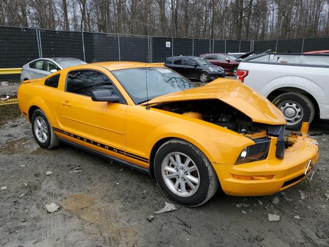 1ZVHT80N485204414 - 2008 FORD MUSTANG ORANGE photo 4