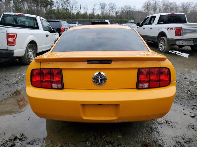 1ZVHT80N485204414 - 2008 FORD MUSTANG ORANGE photo 6