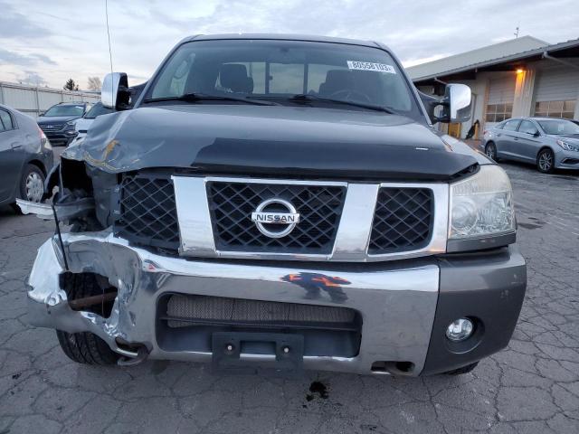 1N6BA06B25N565629 - 2005 NISSAN TITAN XE CHARCOAL photo 5