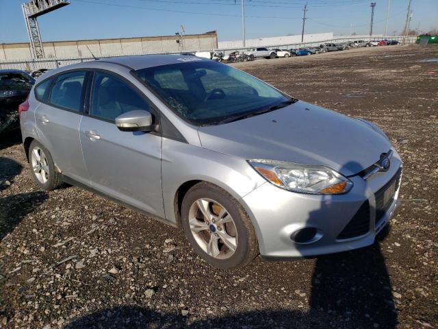 1FADP3K23EL438939 - 2014 FORD FOCUS SE GRAY photo 4