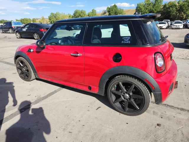 WMWSV3C52BTY25135 - 2011 MINI COOPER S RED photo 2