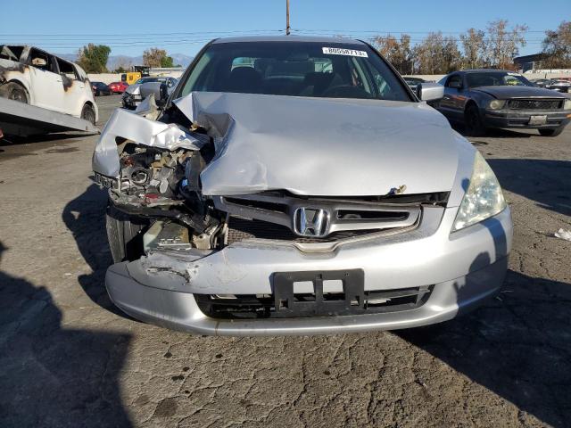 1HGCM56435A185611 - 2005 HONDA ACCORD LX SILVER photo 5