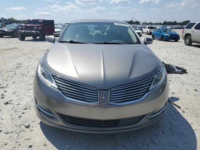 3LN6L2LU2GR633004 - 2016 LINCOLN MKZ HYBRID ნაცრისფერი ფოტო 5