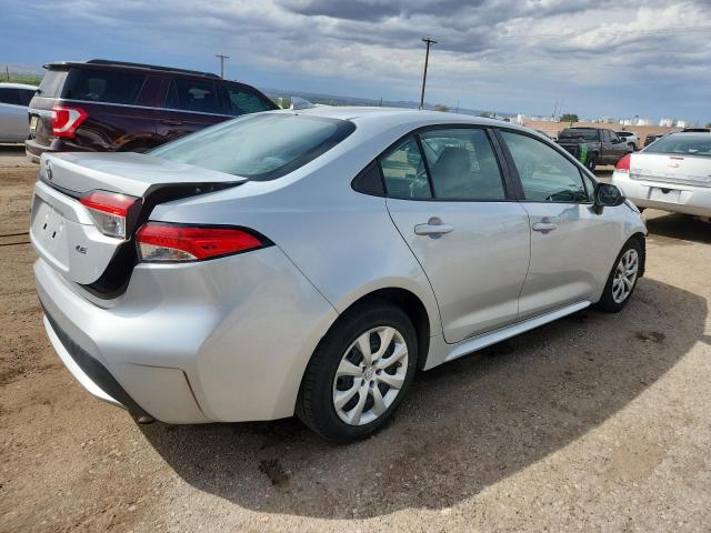 5YFEPRAE9LP007863 - 2020 TOYOTA COROLLA LE فضي صورة 3