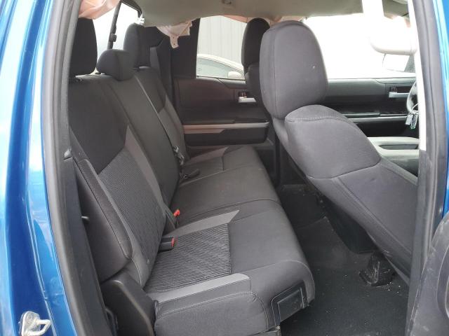 5TFUW5F17GX550245 - 2016 TOYOTA TUNDRA DOUBLE CAB SR/SR5 BLUE photo 10