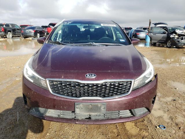 3KPFK4A78JE186533 - 2018 KIA FORTE LX BURGUNDY photo 5