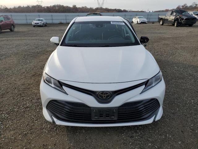 JTNB11HKXJ3056766 - 2018 TOYOTA CAMRY L WHITE photo 5