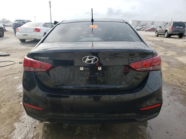 3KPC24A30JE034343 - 2018 HYUNDAI ACCENT SE BLACK photo 6