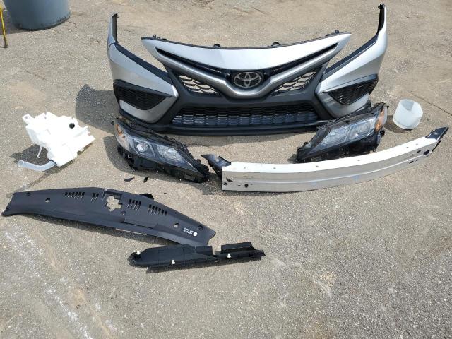 4T1T11AK5PU793018 - 2023 TOYOTA CAMRY SE NIGHT SHADE SILVER photo 12