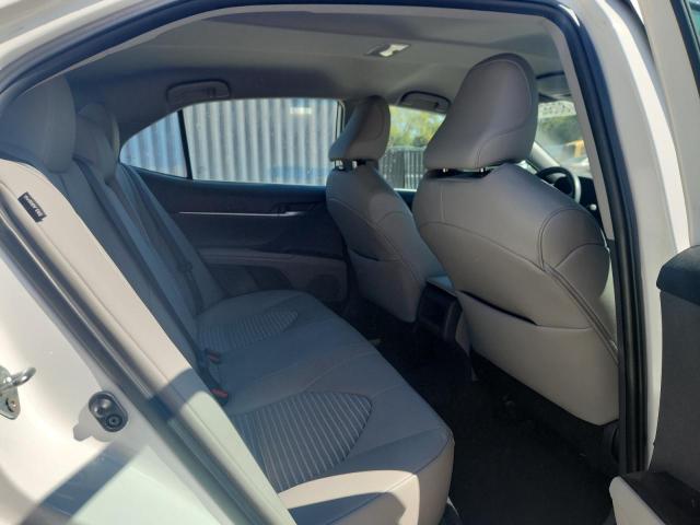 4T1G11AK6NU636242 - 2022 TOYOTA CAMRY SE WHITE photo 10