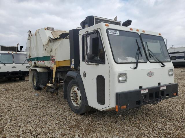 2014 CRANE CARRIER LOW ENTRY, 