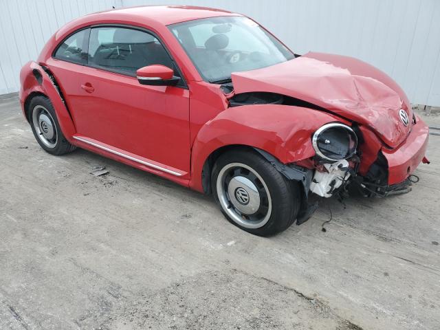 3VWJX7AT5DM602295 - 2013 VOLKSWAGEN BEETLE RED photo 4