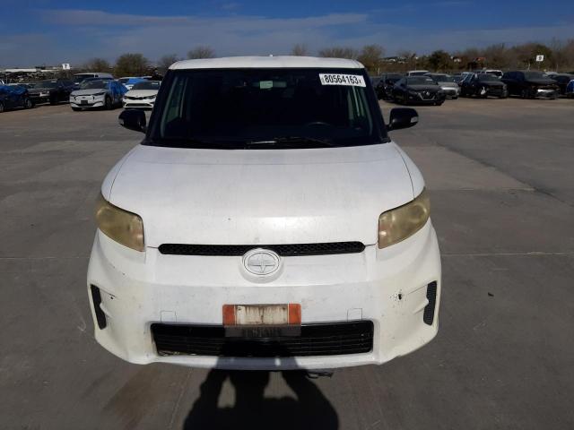 JTLZE4FE8CJ015397 - 2012 TOYOTA SCION XB WHITE photo 5