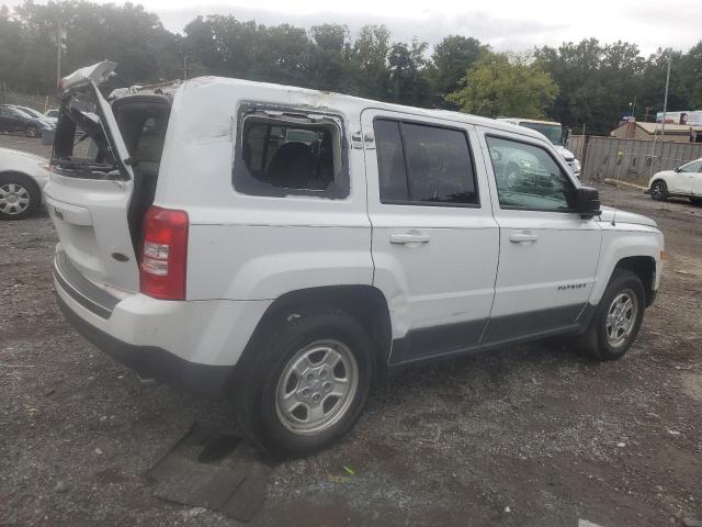 1C4NJRBBXGD708040 - 2016 JEEP PATRIOT SPORT WHITE photo 3