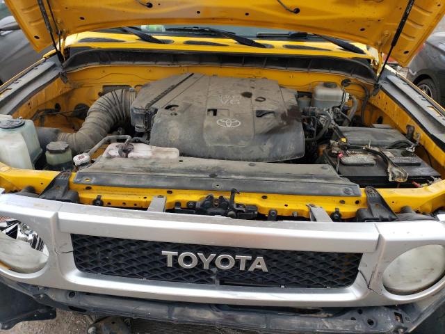 JTEBU11F270073043 - 2007 TOYOTA FJ CRUISER YELLOW photo 11