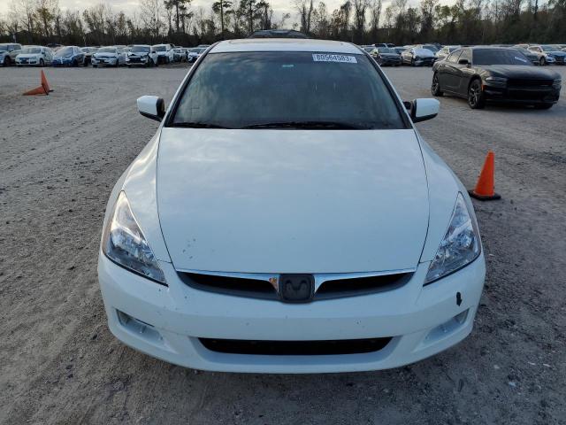 1HGCM56856A032118 - 2006 HONDA ACCORD EX WHITE photo 5