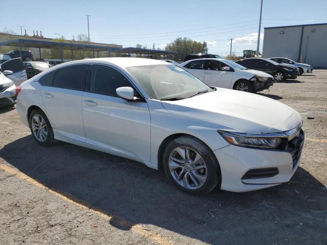 1HGCV1F19JA069626 - 2018 HONDA ACCORD LX WHITE photo 4