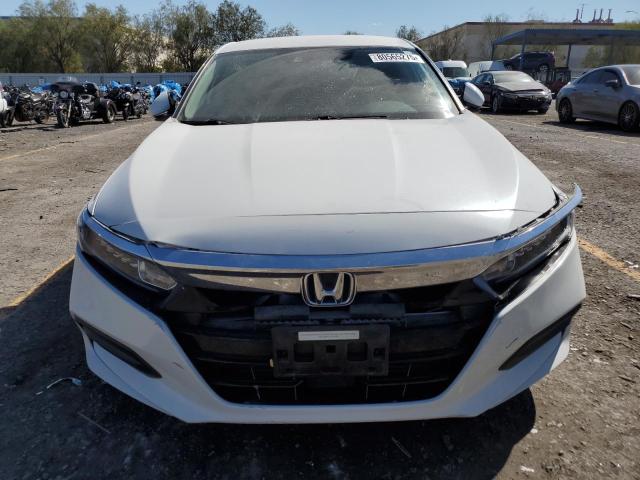 1HGCV1F19JA069626 - 2018 HONDA ACCORD LX WHITE photo 5