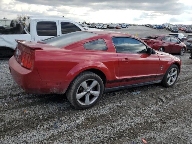 1ZVHT80NX85110988 - 2008 FORD MUSTANG RED photo 3