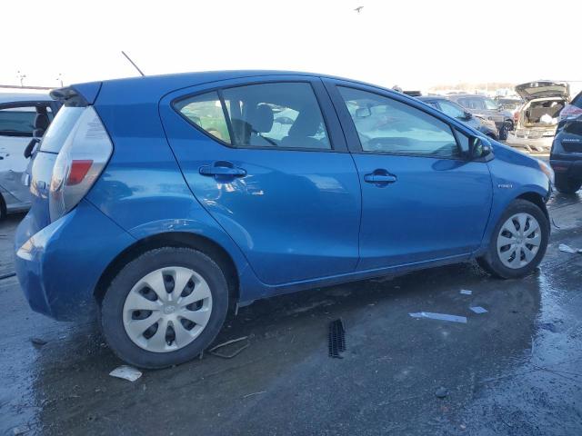 JTDKDTB36E1559253 - 2014 TOYOTA PRIUS C BLUE photo 3