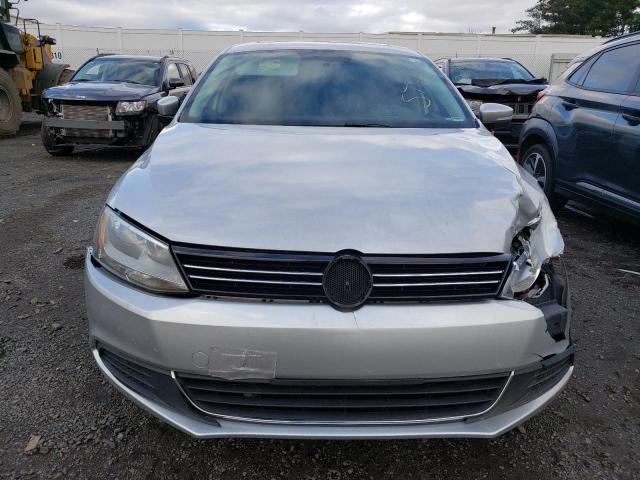 3VWBZ7AJ7BM327149 - 2011 VOLKSWAGEN JETTA SE SILVER photo 5