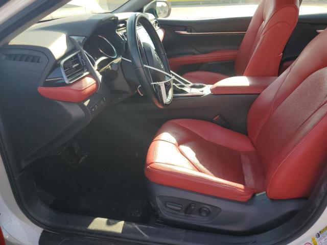 4T1B61HK5KU213939 - 2019 TOYOTA CAMRY XSE WHITE photo 7