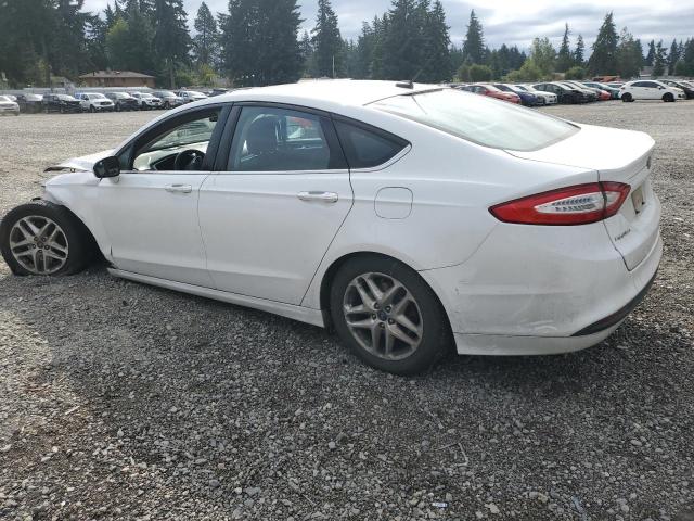 3FA6P0H70DR237008 - 2013 FORD FUSION SE WHITE photo 2