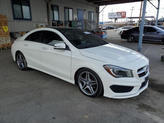 WDDSJ4EB5FN194159 - 2015 MERCEDES-BENZ CLA 250 თეთრი ფოტო 4