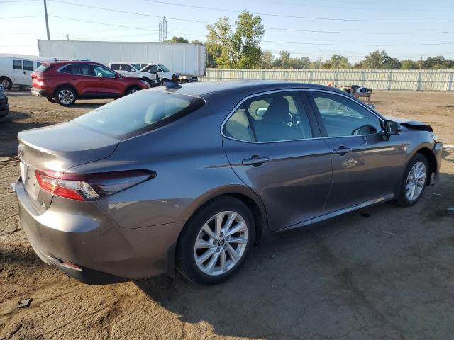 4T1R11AK7PU146100 - 2023 TOYOTA CAMRY LE GRAY photo 3
