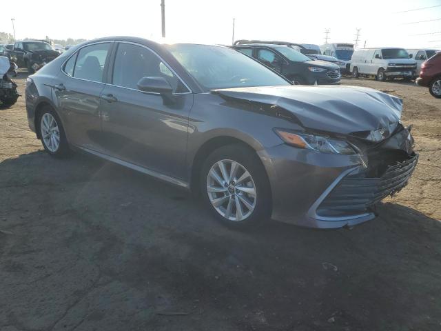 4T1R11AK7PU146100 - 2023 TOYOTA CAMRY LE GRAY photo 4