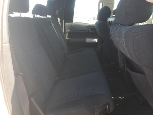 5TBRV54137S453215 - 2007 TOYOTA TUNDRA DOUBLE CAB SR5 WHITE photo 10