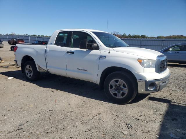 5TBRV54137S453215 - 2007 TOYOTA TUNDRA DOUBLE CAB SR5 WHITE photo 4