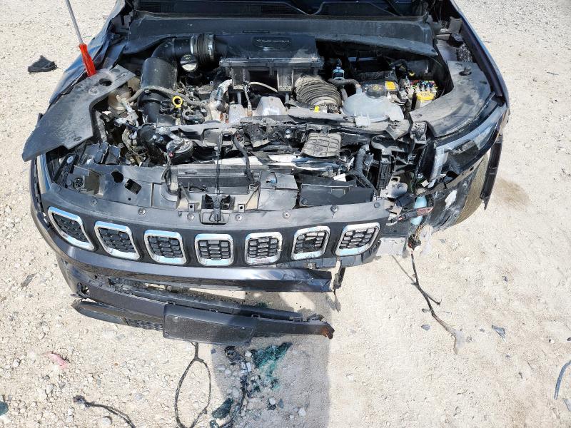 3C4NJDBN9RT121564 - 2024 JEEP COMPASS LATITUDE GRAY photo 12